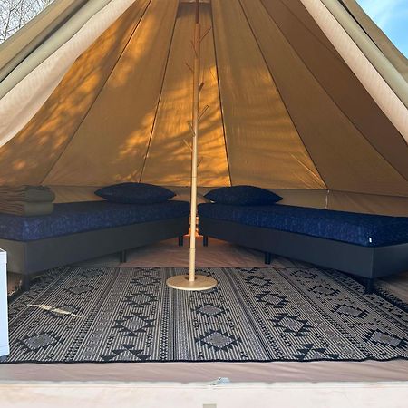 Bell Tent Warmond Bagian luar foto
